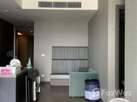 2 Habitación Departamento en venta en The Diplomat 39, Khlong Tan Nuea