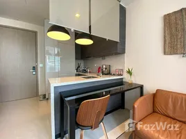 1 chambre Condominium à louer à , Khlong Toei Nuea