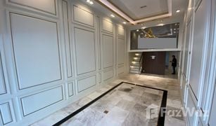 4 Bedrooms Shophouse for sale in Phra Khanong Nuea, Bangkok 