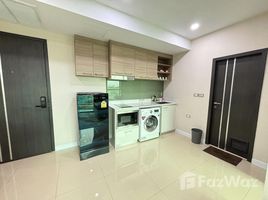 1 спален Квартира на продажу в Dusit Grand Condo View, Nong Prue