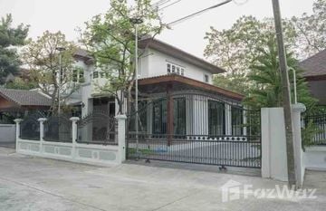 Ban Suan Sue Trong Village in คลองเจ้าคุณสิงห์, กรุงเทพมหานคร