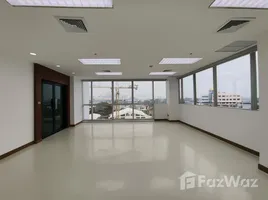 100 m2 Office for rent at J.Press Building, Chong Nonsi