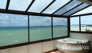 4 Bedrooms Townhouse for sale in Phla, Rayong 