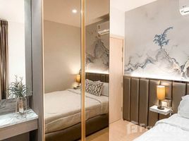 2 Bedroom Condo for sale at Maru Ekkamai 2, Phra Khanong Nuea