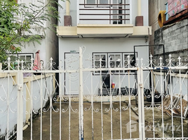 2 Bedroom Townhouse for sale at Nop Burin Village, Sai Kong Din Tai, Khlong Sam Wa, Bangkok