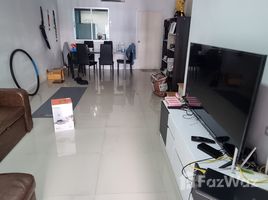 3 Habitación Adosado en venta en Baan Pruksa 84 Phetkasem 63 - Outer Ring Road, Lak Song, Bang Khae