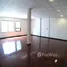 9 спален Таунхаус for rent in Щаттхана, Бангкок, Khlong Tan Nuea, Щаттхана