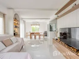 วิลล่า 4 ห้องนอน ให้เช่า ในโครงการ พฤกษ์ลดา ทางด่วนรามอินทรา - จตุโชติ, สามวาตะวันตก, คลองสามวา, กรุงเทพมหานคร