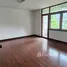 3 Schlafzimmer Villa zu verkaufen in Watthana, Bangkok, Phra Khanong Nuea