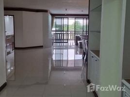2 Bedrooms Condo for rent in Lumphini, Bangkok Peng Seng Mansion