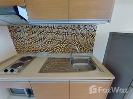 1 спален Кондо в аренду в Le Luk Condominium, Phra Khanong Nuea