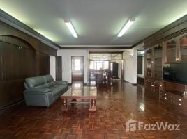 3 Bedroom Apartment for rent at Aree Mansion, Khlong Tan