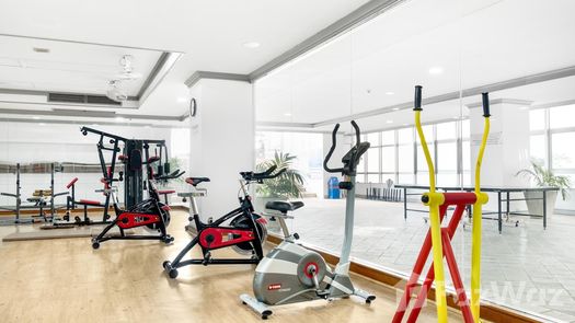 Fotos 1 of the Fitnessstudio at Markland Condominium