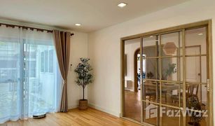 4 Bedrooms House for sale in Sam Wa Tawan Ok, Bangkok K.C. Garden Home 14