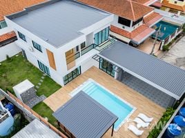5 Schlafzimmer Villa zu verkaufen im Eakmongkol 5/2, Nong Prue, Pattaya, Chon Buri