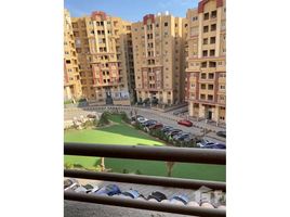 3 Bedroom Apartment for sale at Sama Al Qahera, El Katameya