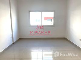 2 спален Квартира на продажу в Tower 26, Al Reef Downtown