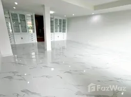 บ้านเดี่ยว 4 ห้องนอน ให้เช่า ในโครงการ เย็นอากาศ เรสซิเดนซ์, ช่องนนทรี