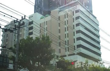 Phanjaphum Building in Thung Mahamek, Bangkok