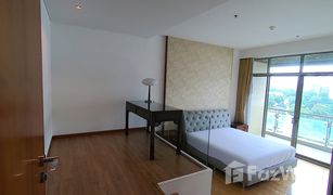 2 Bedrooms Condo for sale in Khlong Toei, Bangkok The Lakes