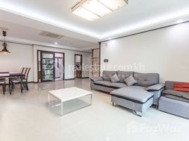 URGENT FOR RENT 3 BEDROOM で賃貸用の 4 ベッドルーム アパート, Boeng Keng Kang Ti Muoy