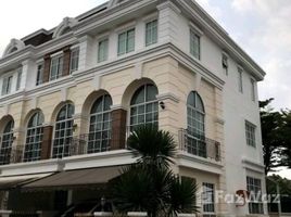 3 Bedroom Townhouse for sale at Plus City Park Rama 9-Hua Mark , Hua Mak