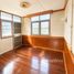 4 спален Дом for sale in Lat Phrao, Бангкок, Lat Phrao, Лат Пхрао