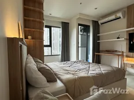 Studio Condo for rent at Life One Wireless, Lumphini