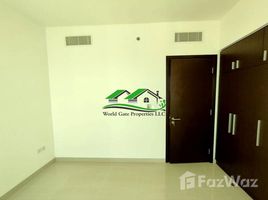 2 спален Квартира на продажу в Burooj Views, Blue Towers, Al Dhafrah