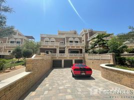 5 Bedroom Villa for sale at Balqis Residence, Palm Jumeirah, Dubai