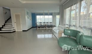 3 Bedrooms Townhouse for sale in Cha-Am, Phetchaburi Suchawalai At Sea 