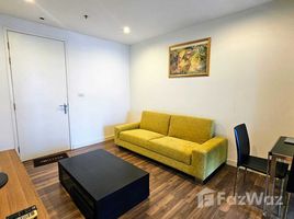 1 Schlafzimmer Wohnung zu verkaufen im The Room Sathorn-Taksin, Bang Yi Ruea