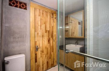 Riverside 2 BR apartment for rent $650 in Phsar Kandal Ti Muoy, Пном Пен