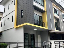 ขายทาวน์เฮ้าส์ 3 ห้องนอน ในโครงการ The Connect Up 3 Wongwaen-Bangkae, บางแค, บางแค