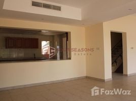 3 спален Дом на продажу в The Townhouses at Al Hamra Village, Al Hamra Village