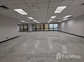 174 m2 Office for rent at Sun Towers, チョンフォン