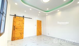 3 Bedrooms Townhouse for sale in Nawamin, Bangkok Moo Baan Wang Thong House