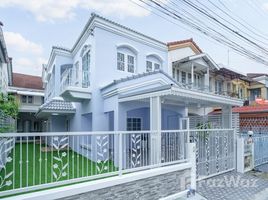 3 Bedroom Townhouse for sale at Bangyai City , Sao Thong Hin, Bang Yai