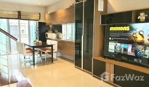 4 Bedrooms Townhouse for sale in Bang Kho, Bangkok Baan Klang Muang Urbanion Sathon-Taksin 1