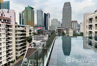 Фото 2 of the สระว่ายน้ำ at Circle S Sukhumvit 12