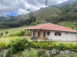 2 Bedroom House for sale in Loja, Vilcabamba Victoria, Loja, Loja
