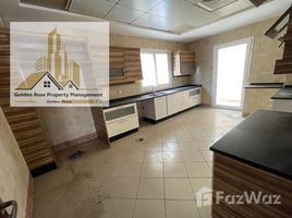 5 спален Дом на продажу в Al Qurm Gardens, Al Qurm