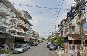 Lak Si Villa in ทุ่งสองห้อง, Bangkok