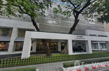 Alma Link Building in Lumphini, 방콕