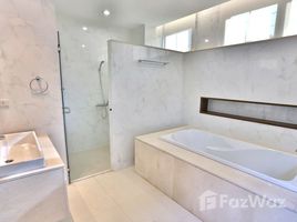 3 спален Дом в аренду в Willow 49, Khlong Tan Nuea