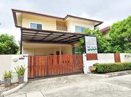 3 Bedroom Villa for rent at Villa Arcadia Srinakarin, Bang Kaeo