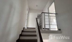 4 Bedrooms Townhouse for sale in Lahan, Nonthaburi Suetrong Cozy Townhome