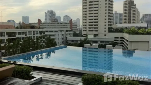 Photo 1 of the Piscine commune at Vincente Sukhumvit 49