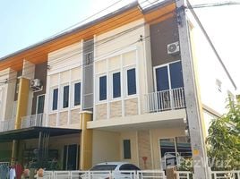 4 Bedroom Townhouse for sale at Golden Town 1 Srinakarin-Sukhumvit, Phraeksa, Mueang Samut Prakan