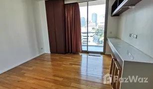 2 Bedrooms Condo for sale in Si Lom, Bangkok The Legend Saladaeng